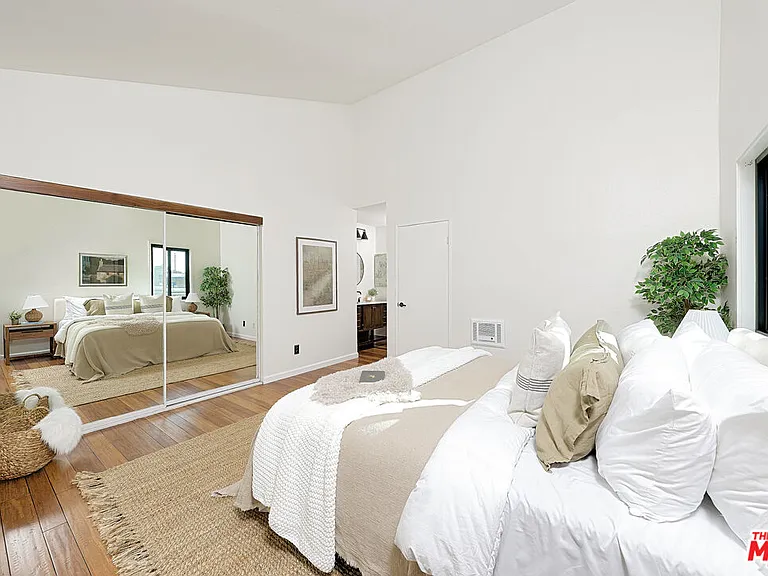 12601 Matteson Ave #7 — Photo 22