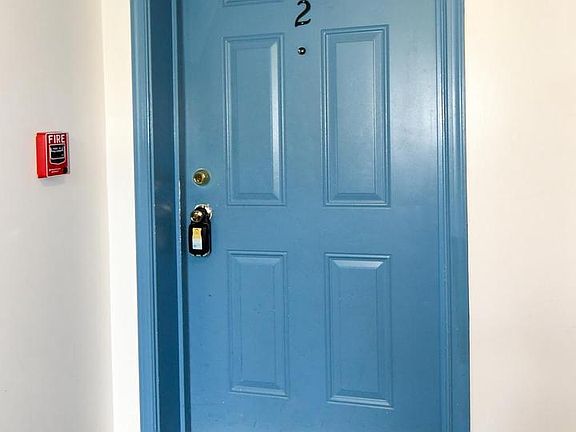 4th image of 301 Palmspring Dr APT 2-4
