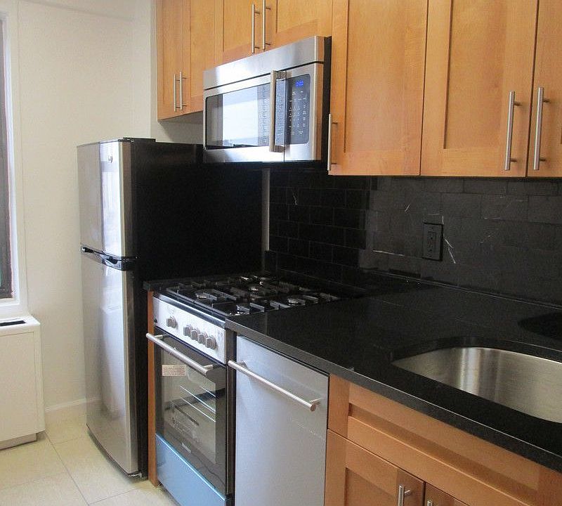 1st image of 355 E 72nd St APT 18A