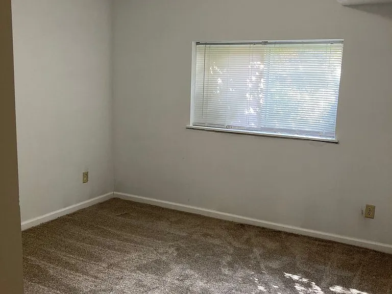 428 N Jefferson St — Photo 5