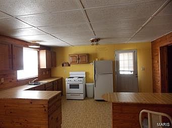 5th image of 222 Harlan St
