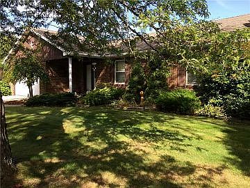 2nd image of 10 Rosewood Ct