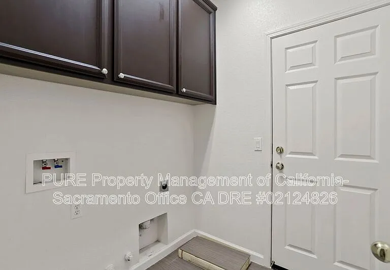 1518 Sandmark Dr — Photo 39