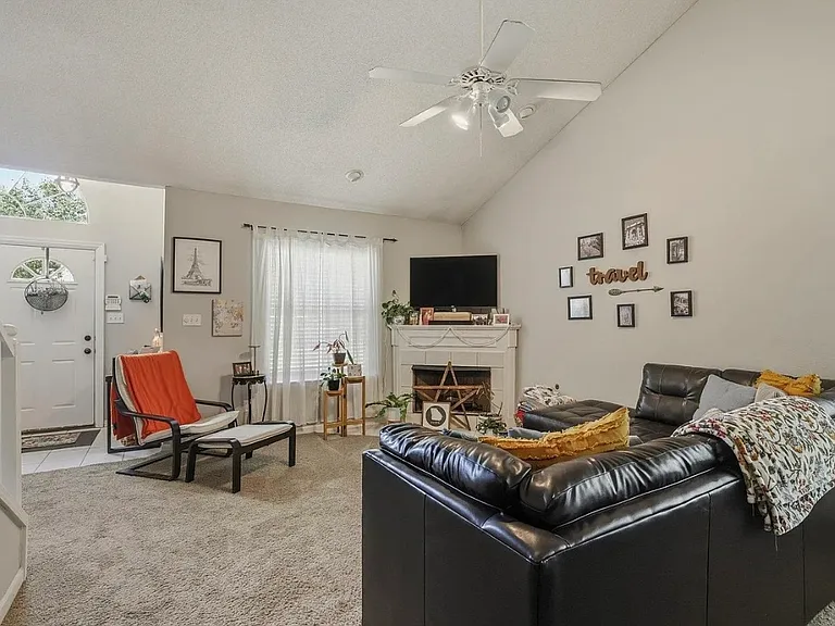 2485 Needle Palm Way — Photo 8