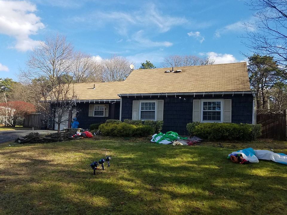 1st image of 63 White Pine Way