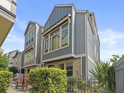 702 N Shepherd Dr, Houston, TX, 77007