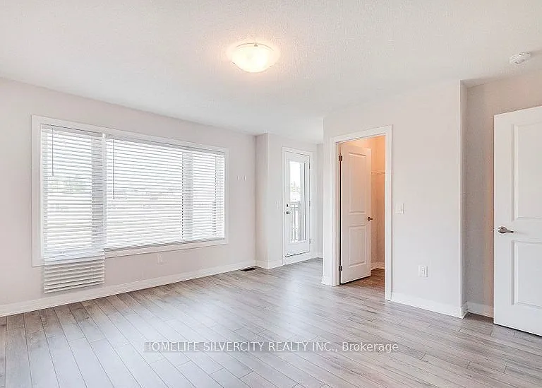 585 Colborne St E #104 — Photo 3