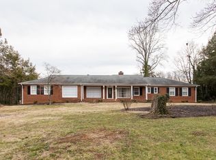 603 Fairview Dr, Lexington, NC 27292