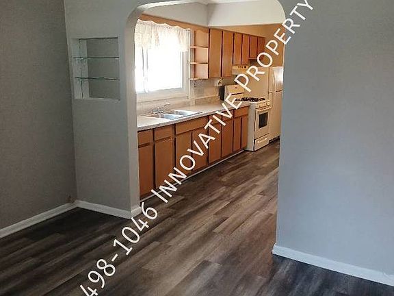 5th image of 2107 N Averill Ave