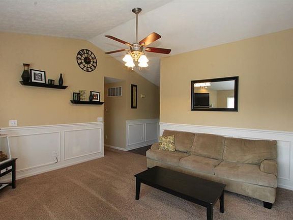 2nd image of 200 Clearbrook Dr
