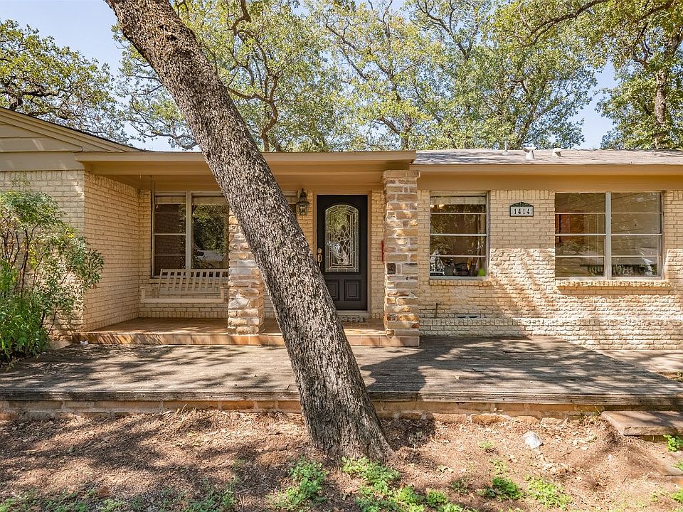 1414 S Oak St, Arlington, TX 76010 Zillow