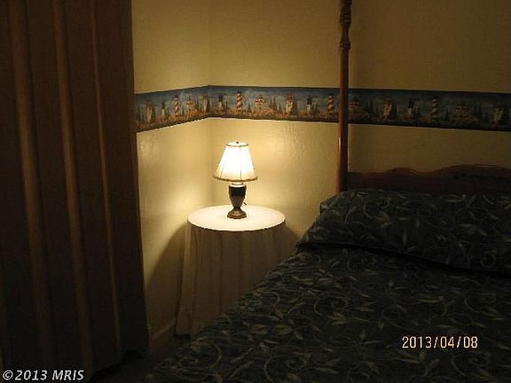 3rd image of 167 Country Park Dr