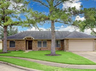 2410 Featherton Ct, Sugar Land, TX 77478