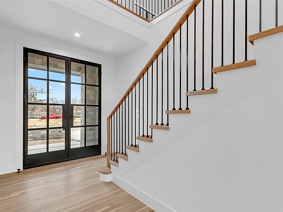 4th image of 3316 Ferguson Rd