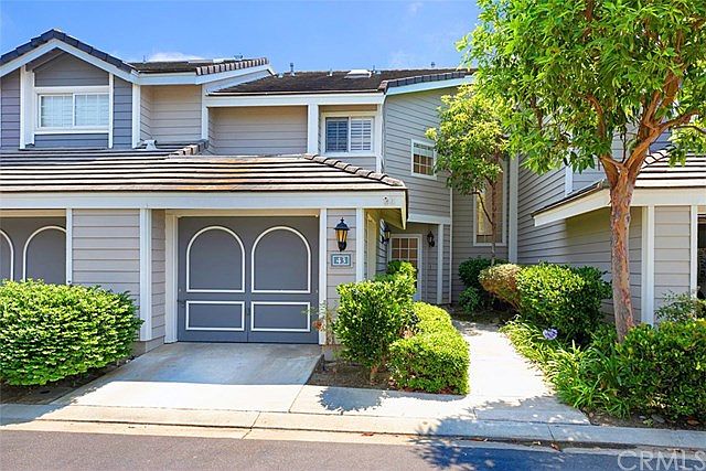1st image of 43 Pemberton Pl