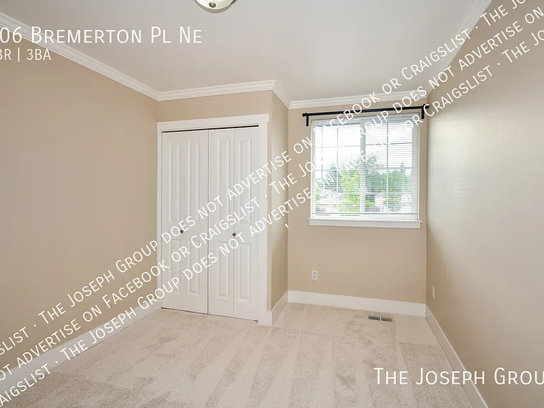 706 Bremerton Pl NE — Photo 13