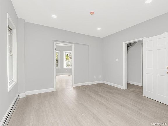 3rd image of 1893 Longfellow Avenue