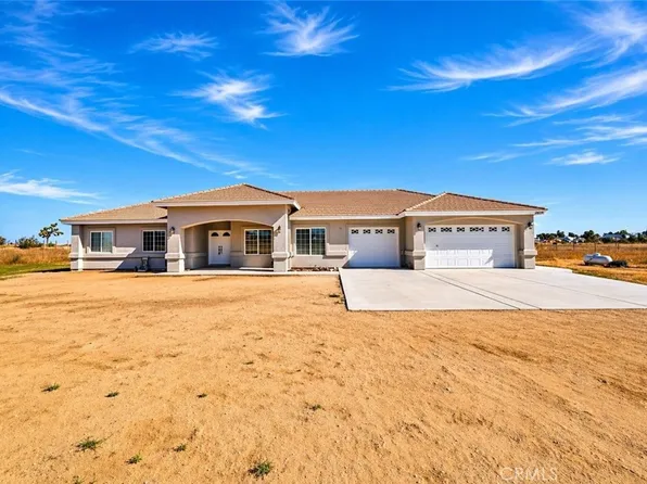 7576 Sunset Rd, Phelan, CA 92371