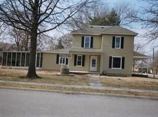 317 E Elm St, Olathe, KS 66061