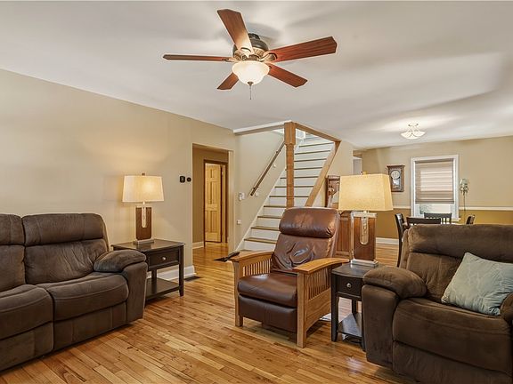 3rd image of 216 Princeton Ave