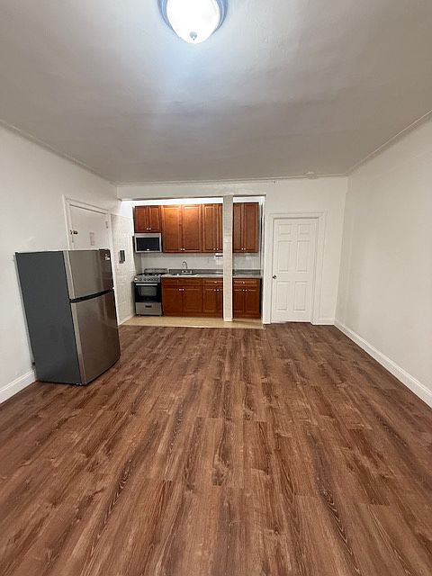 1st image of 118-53 Metropolitan Ave Unit Kew