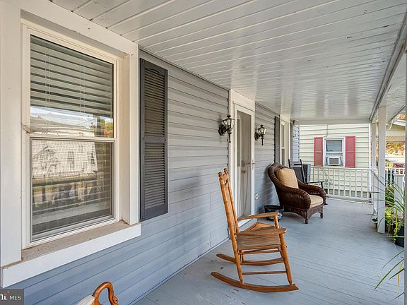 5th image of 312 Lafayette St