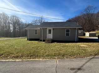 102 Piedmont St, Elizabethton, TN 37643
