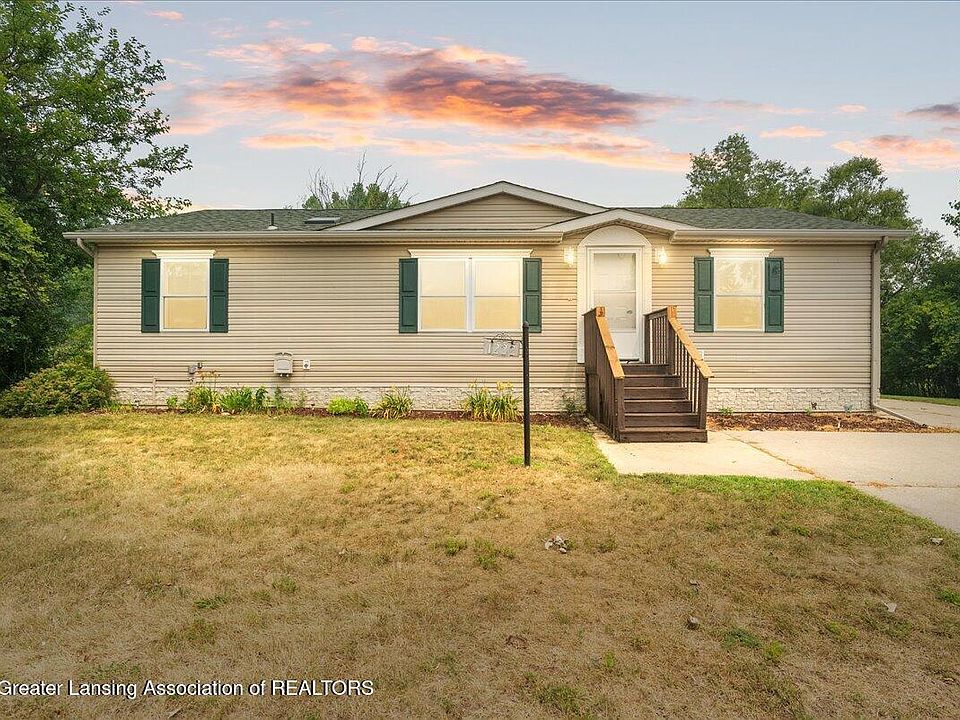 1st image of 1222 Maple Leaf Ct