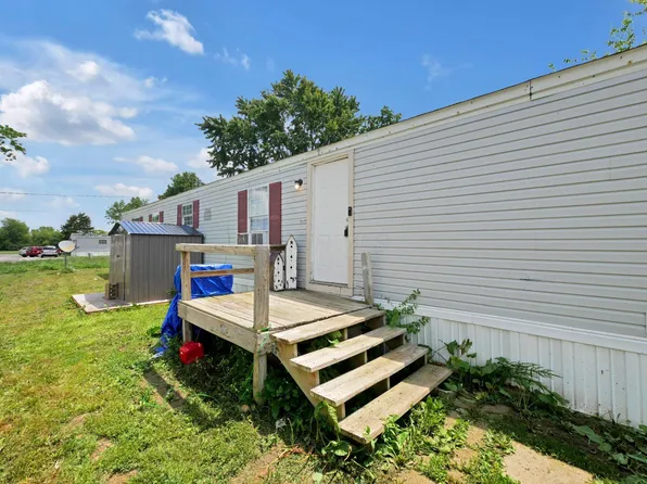 71 Biddle Blvd #24, Bloomingburg, OH 43106