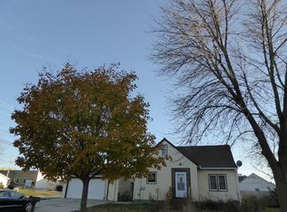 101 1st St NW, Dodge Center, MN 55927