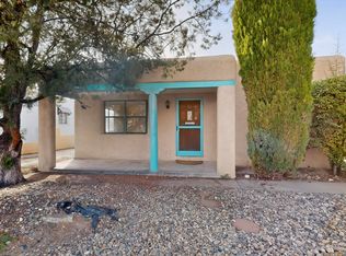 233 Solano Dr NE, Albuquerque, NM 87108