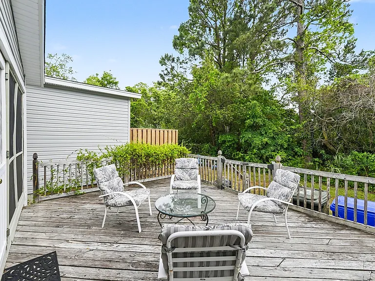 Deck