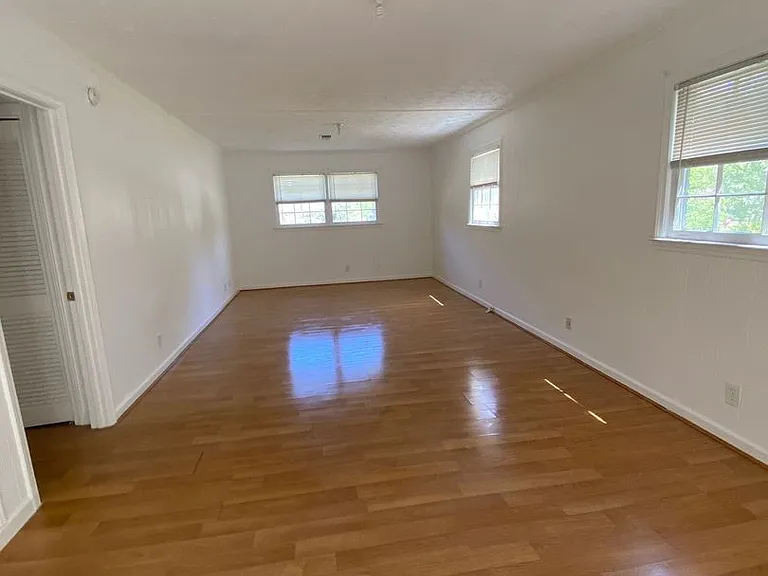 651 Oneta Dr — Photo 8