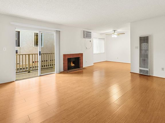 2nd image of 1616 Barry Ave #103
