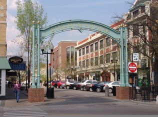 4875 N Paulina St #79-3B, Chicago, IL 60640