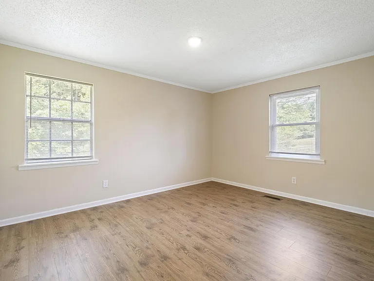 4580 Rainbow Dr — Photo 22