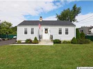 189 Railroad Ave, Belford, NJ 07718