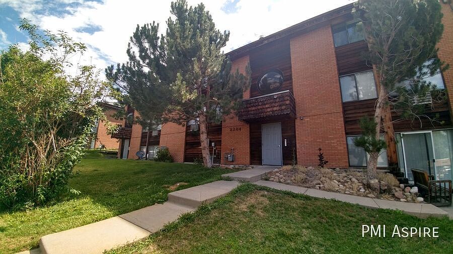 1st image of 2264 Dexter Dr #301