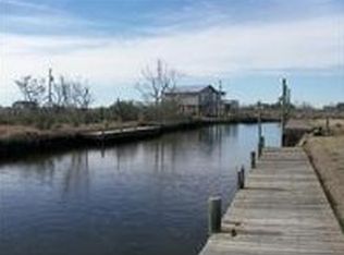 618 Riverview Rd, Bay Saint Louis, MS 39520
