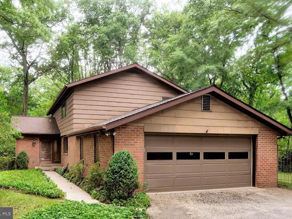 1717 Hamilton Dr, Valley Forge, PA 19481
