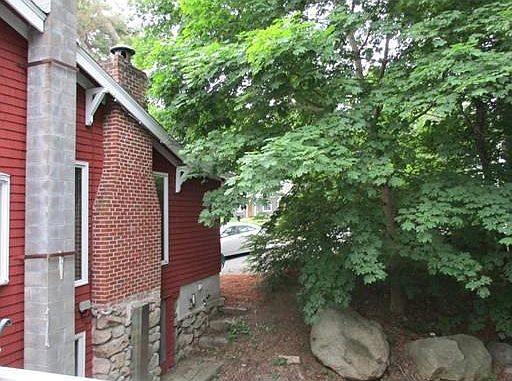 3rd image of 265 Essex Ave