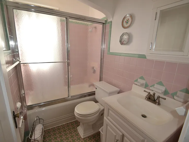 908 Ellison Ave #2 — Photo 7