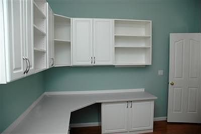 Many built-ins include office/4th bedroom with built in Murphy Bed.