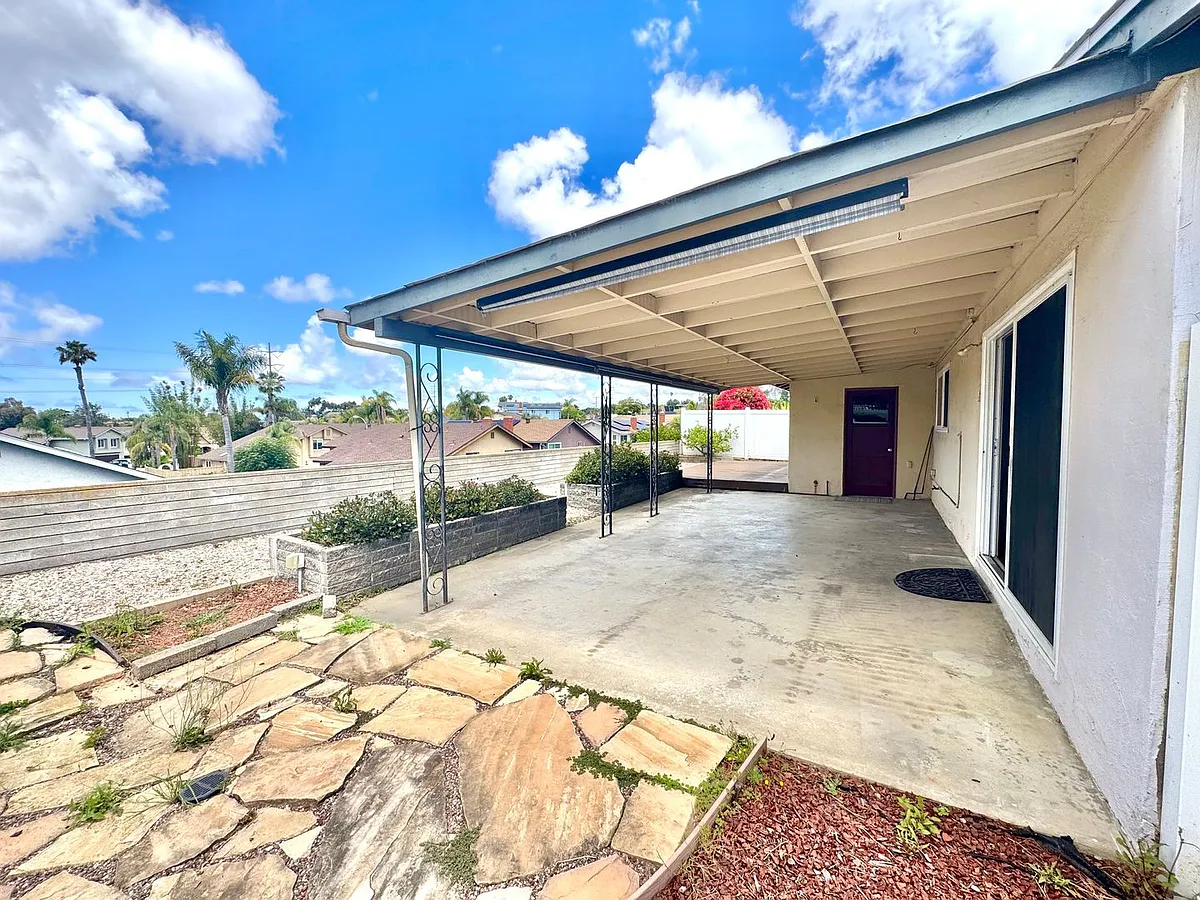 Building Photo - 3630 Mount Aladin Ave