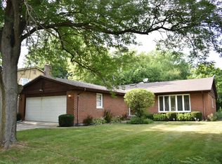 2800 Floral Dr, Northbrook, IL