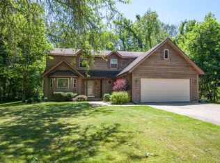 2320 S Shore Dr, Delavan, WI