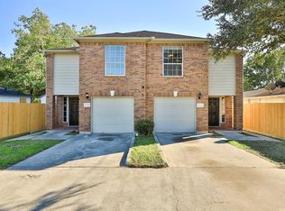 4624 Larkspur St #B, Houston, TX 77051