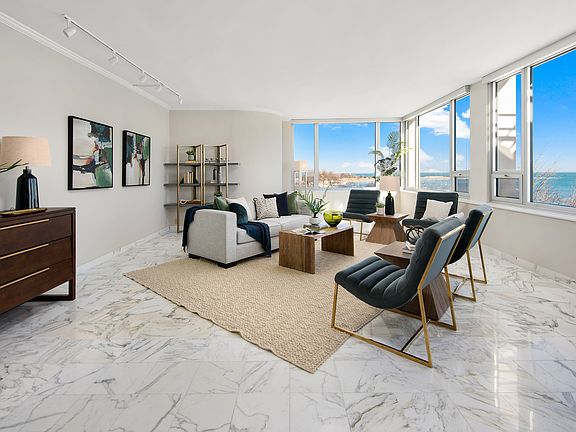 4th image of 1300 N Lake Shore Dr APT 5D