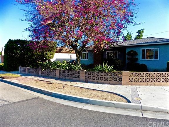 3rd image of 1003 W Swanee Ln