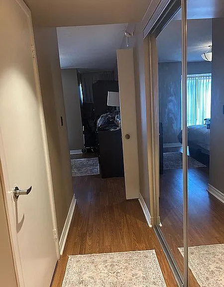 200 Victoria St #1518 — Photo 6